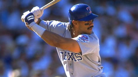 2-time AL MVP Juan González, one of baseball’s best sluggers in the ’90s, honored by Texas Rangers
